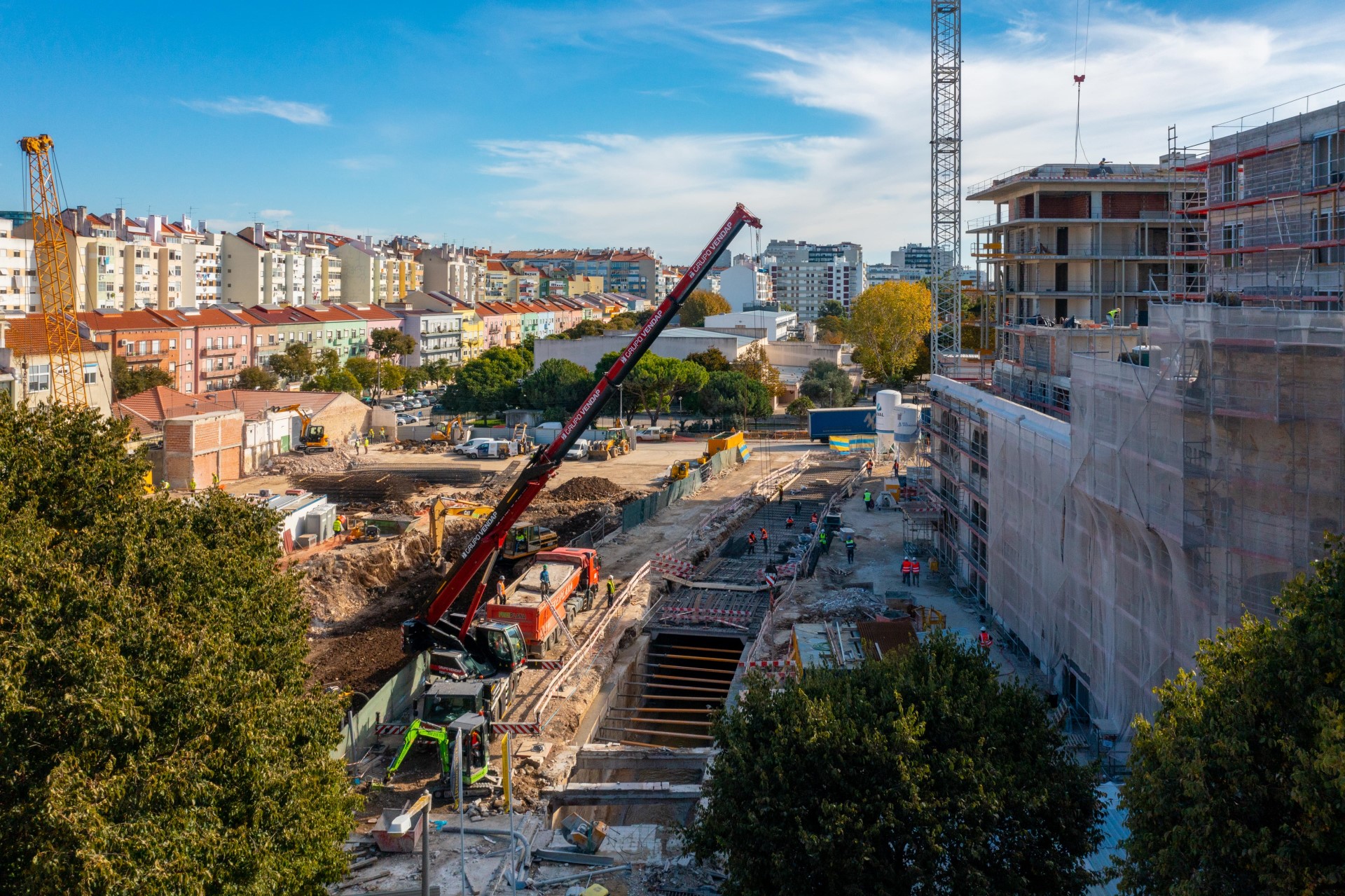 NOVEMBRO 2021: CAIXILHARIAS, CERÂMICOS E TETOS FALSOS